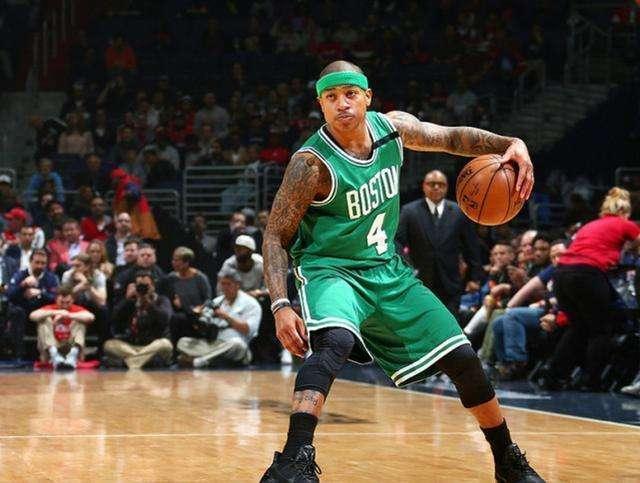 刺两翼的发 刺两翼的发