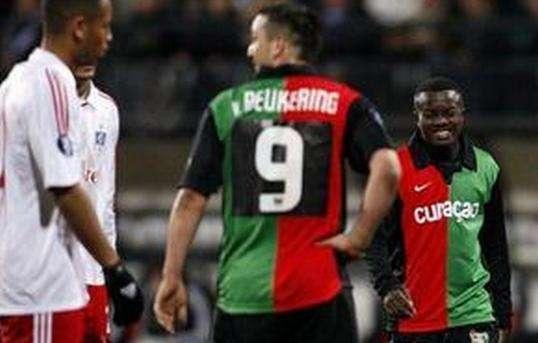 并未一味追 并未一味追